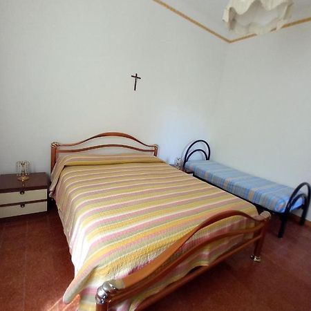 B&B Le Palme Чивитанова Марке Екстериор снимка